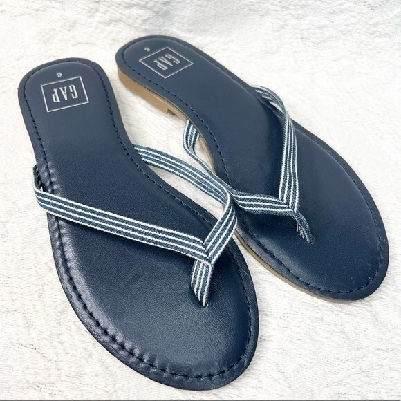 GAP Flip Flops Navy Leather Railroad Stripe Fabric Strap Thong Sandals - Picture 2 of 9